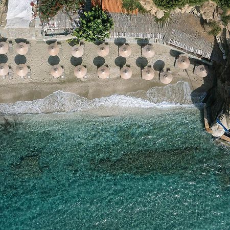 Aneroussa Beach Hotel Batsíon Exterior foto