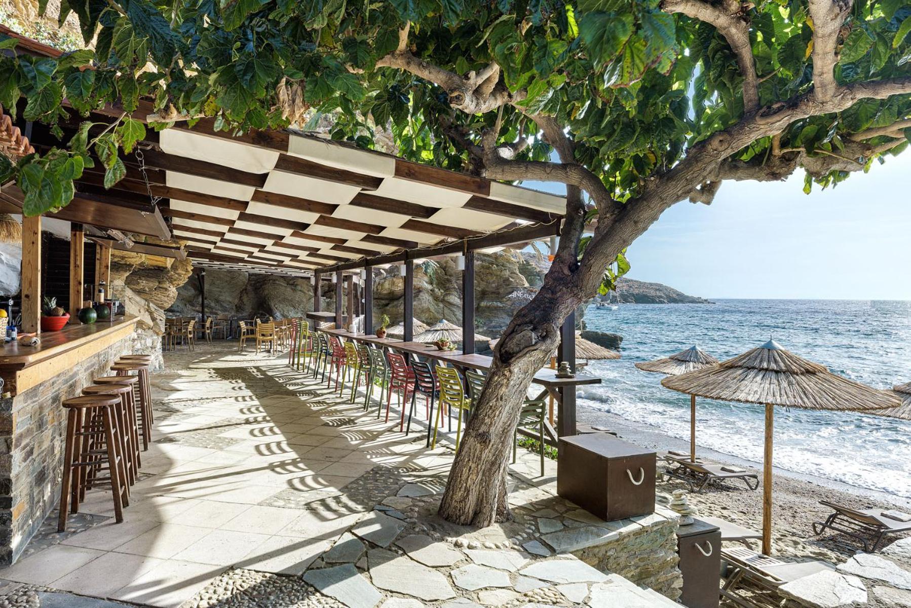 Aneroussa Beach Hotel Batsíon Exterior foto